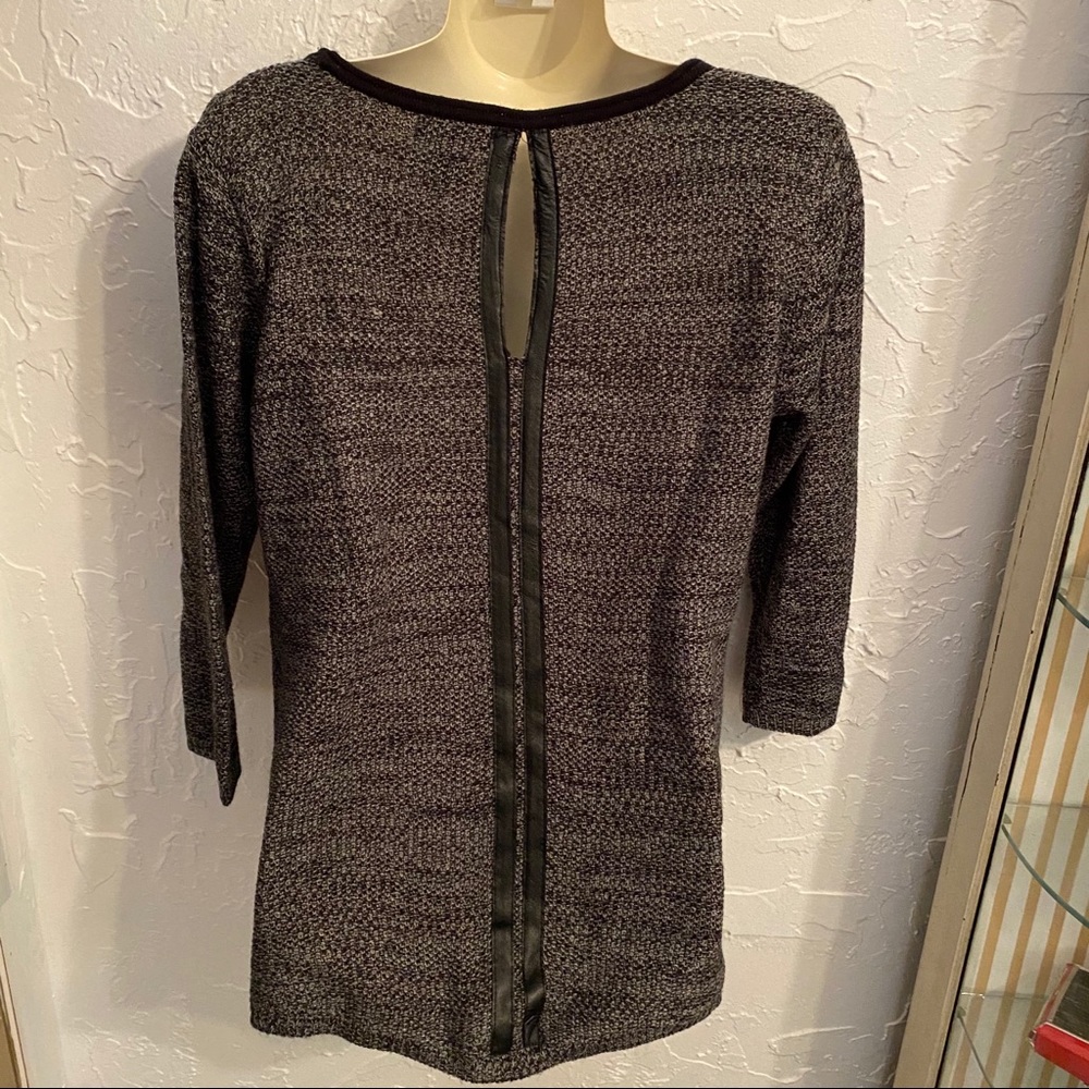 Fresh 3/4 Sleeve Sweater, Size M - Picture 7 of 10